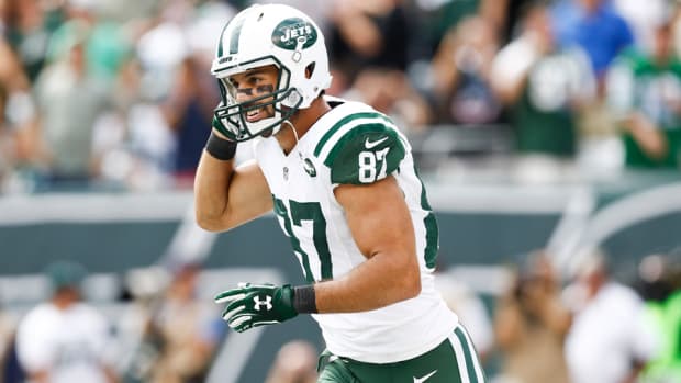 eric-decker-surprised-christian-hackenberg.jpg